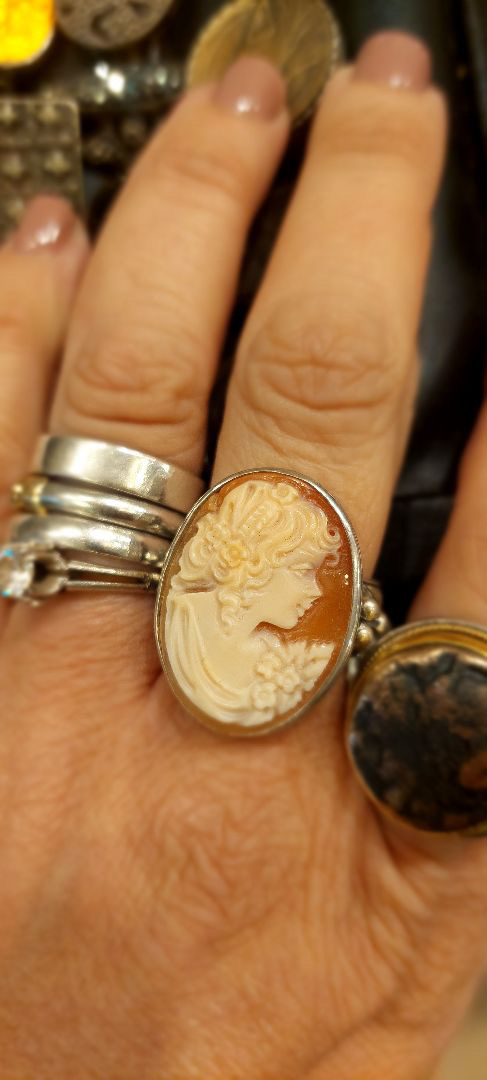 Vintage δαχτυλίδι cameo σε νέο δέσιμο από ασήμι 925